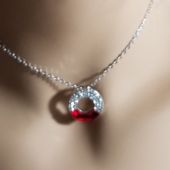 Circle Of Life Pendant Necklace and Earrings Set on silver Rhodium Plated - Picture 9 of 9